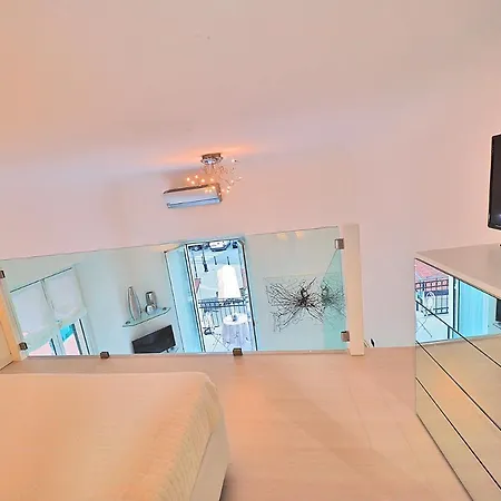 Apartment The View Of The Sea 2