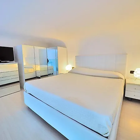 Apartment The View Of The Sea 2 *